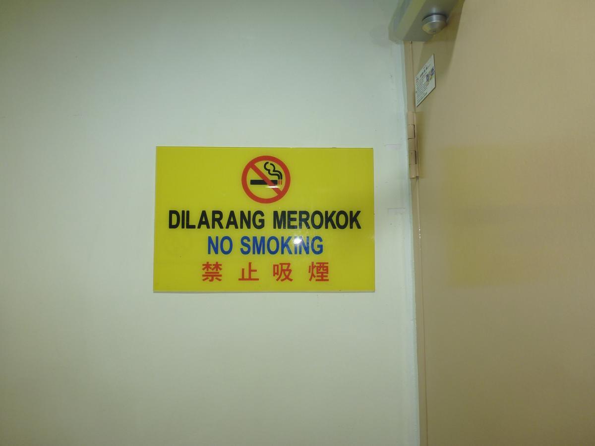 Batu Berendam Inn Kampong Sungai Putat Exterior foto